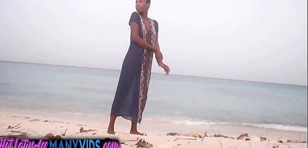  Nahomy pissing on the beach in public